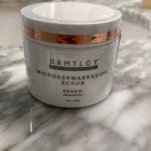 DRMTLGY microdermabrasion scrub